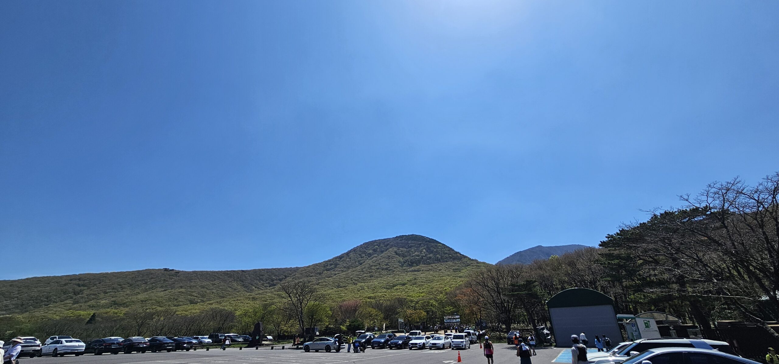 Scenic lakeside view along the Black Yak Jeju Trail Run course